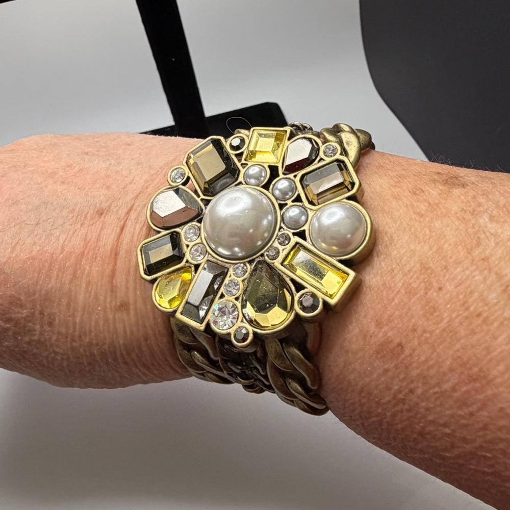 Lia Sophia Elegant Matte Gold and Yellow Gemstone & Pearl Chain Bracelet